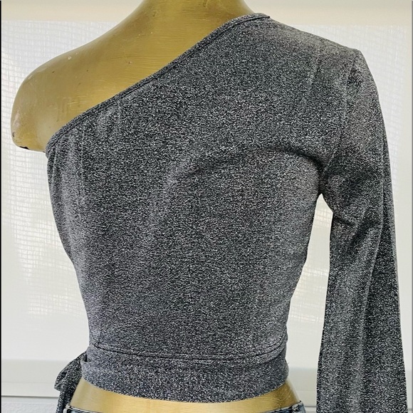 NWT Silver Shimmer UNI SLEEVE With TIES at SIDE Medium - Picture 5 of 12
